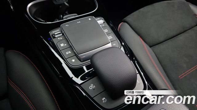Mercedes-Benz A-Class 2023 — photo 29