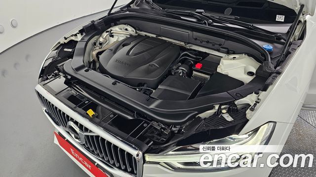 Volvo XC60 2018 — photo 6