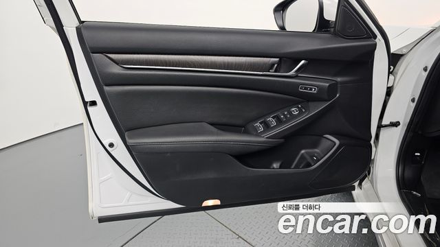 Honda Accord 2020 — photo 14
