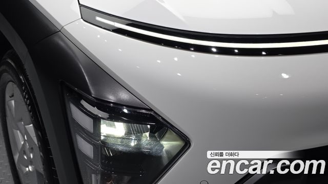 Hyundai Kona 2023 — photo 8