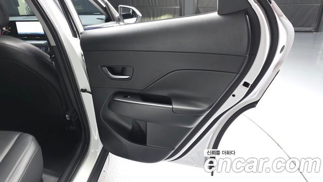 Hyundai Kona 2023 — photo 15