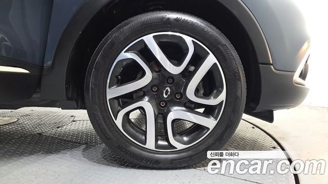 Renault Korea QM3 2016 — photo 5