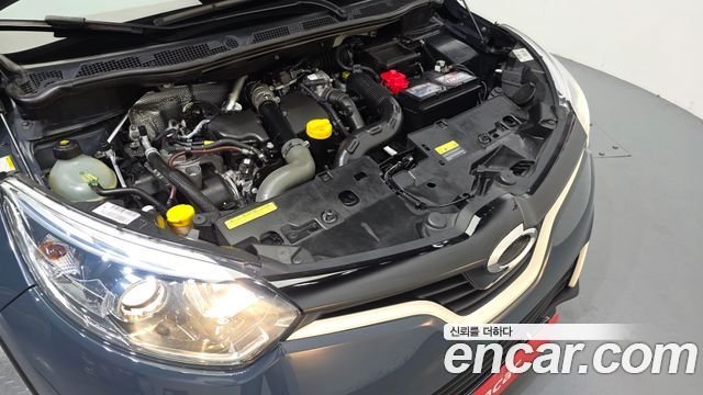 Renault Korea QM3 2016 — photo 6