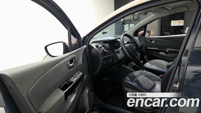 Renault Korea QM3 2016 — photo 10