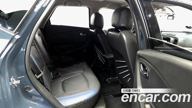 Renault Korea QM3 2016 — photo 11