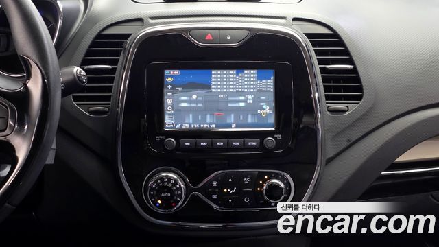 Renault Korea QM3 2016 — photo 14