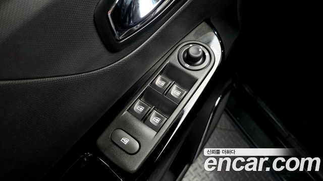 Renault Korea QM3 2016 — photo 17