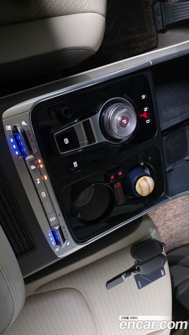 Kia Canival 2025 — photo 9