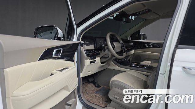 Kia Canival 2025 — photo 10