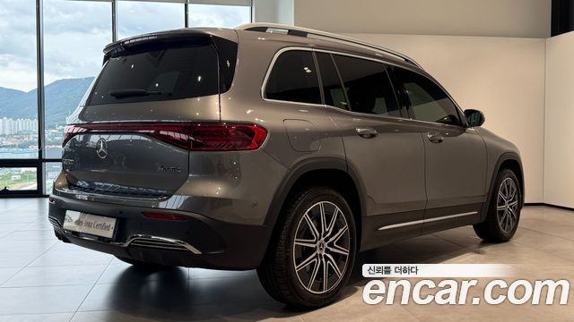 Mercedes-Benz EQB 2026 — photo 4
