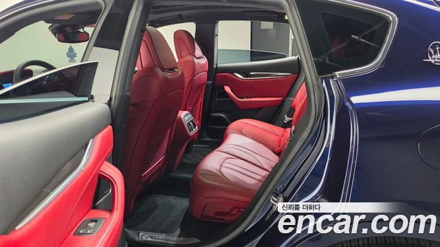 Maserati Levante 2019 — photo 17