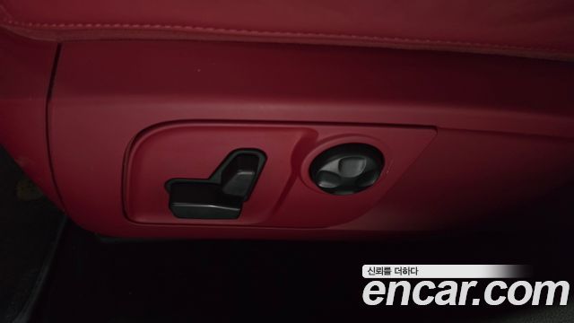 Maserati Levante 2019 — photo 31