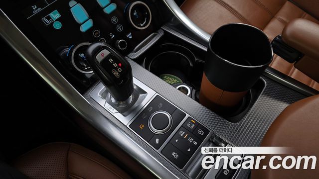 Land Rover Range Rover Sport 2017 — photo 9