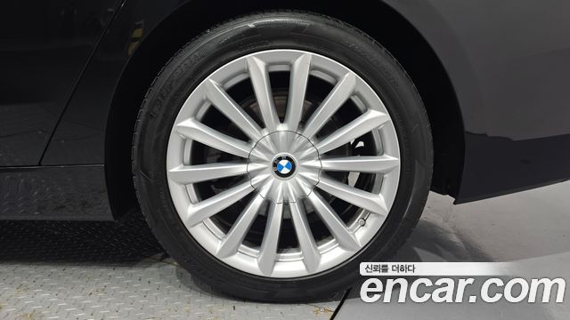 BMW Gran Turismo 2023 — photo 7
