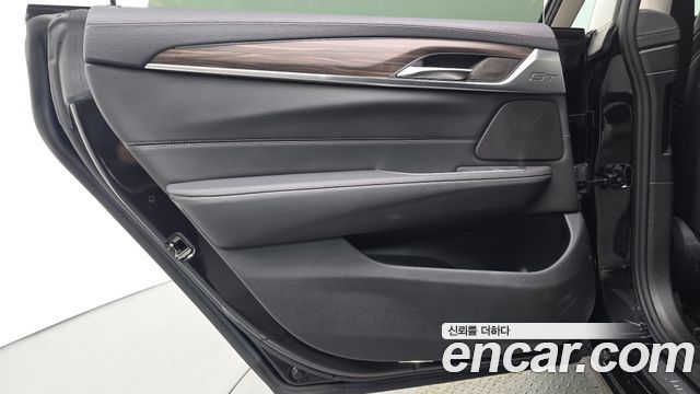 BMW Gran Turismo 2023 — photo 15