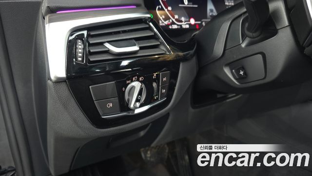 BMW Gran Turismo 2023 — photo 29