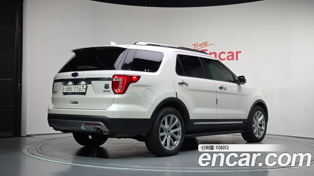Ford Explorer 2017 — photo 2