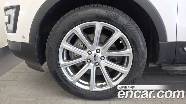 Ford Explorer 2017 — photo 5