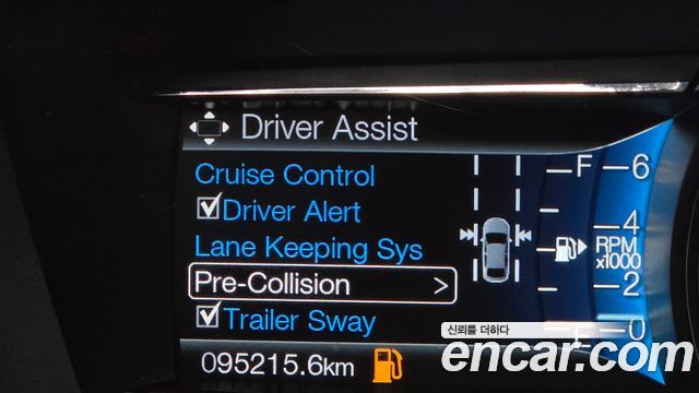 Ford Explorer 2017 — photo 22