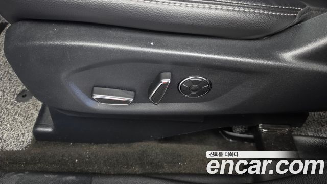 Ford Explorer 2017 — photo 30