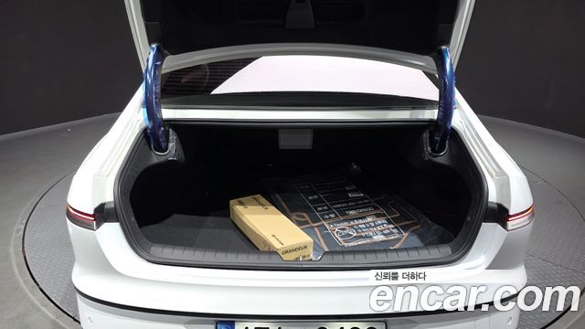 Hyundai Grandeur 2027 — photo 31