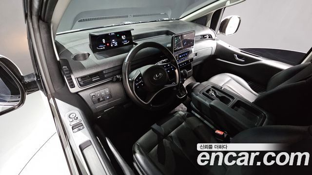 Hyundai Staria 2023 — photo 10