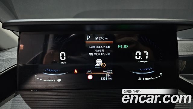 Hyundai Staria 2023 — photo 11