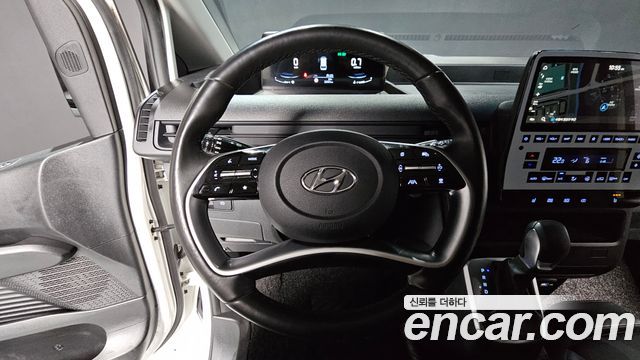Hyundai Staria 2023 — photo 19