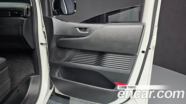 Hyundai Staria 2023 — photo 15