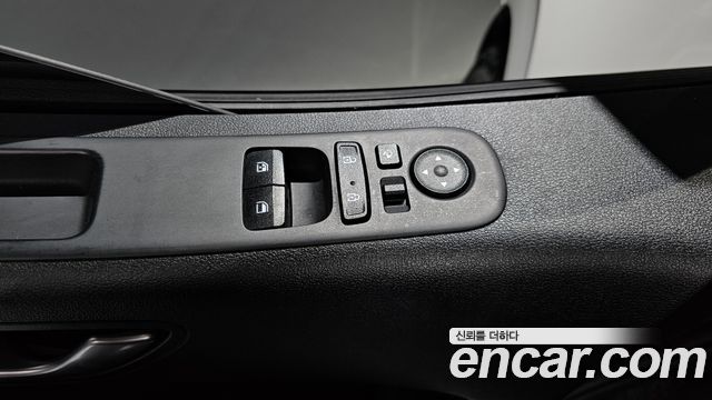Hyundai Staria 2023 — photo 29