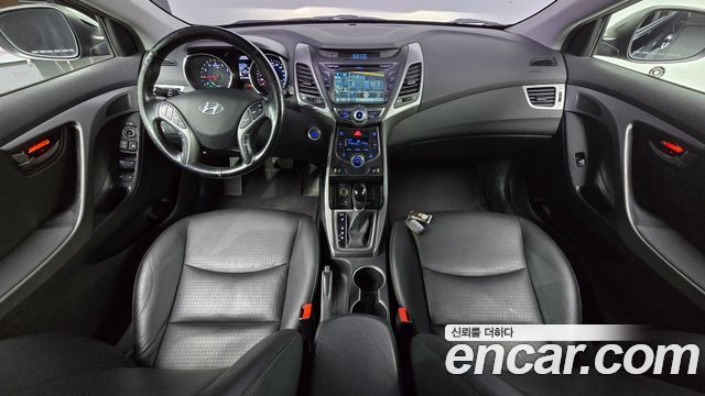 Hyundai AVANTE 2014 — photo 10