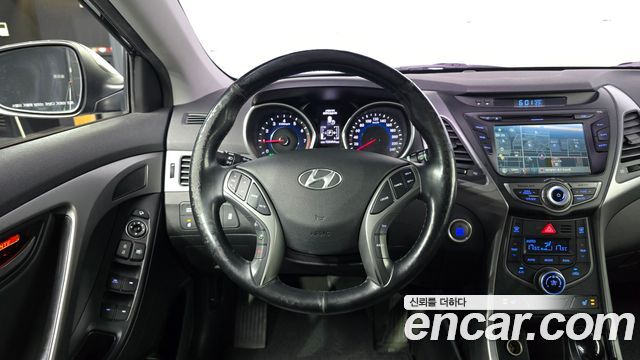 Hyundai AVANTE 2014 — photo 19