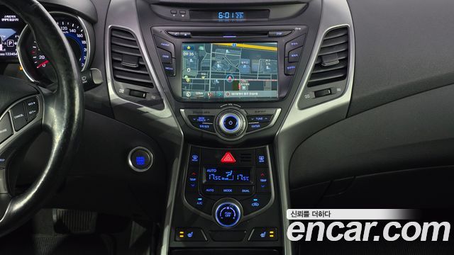 Hyundai AVANTE 2014 — photo 25