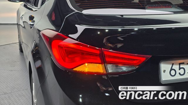 Hyundai AVANTE 2014 — photo 9