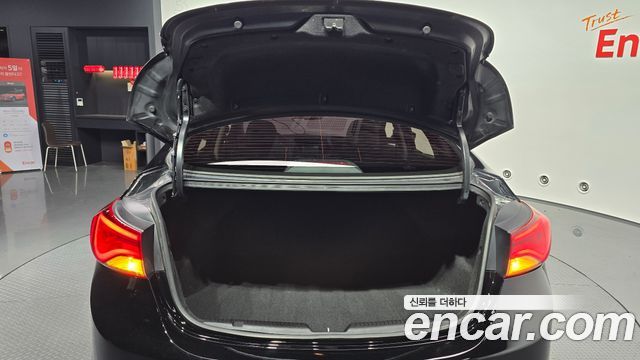 Hyundai AVANTE 2014 — photo 30
