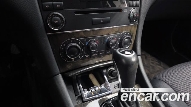 Mercedes-Benz C-Class 2007 — photo 25