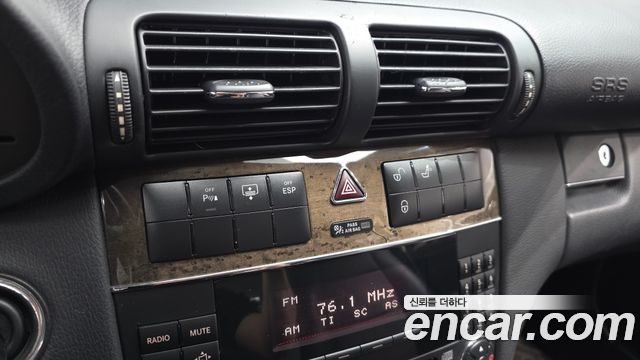 Mercedes-Benz C-Class 2007 — photo 30