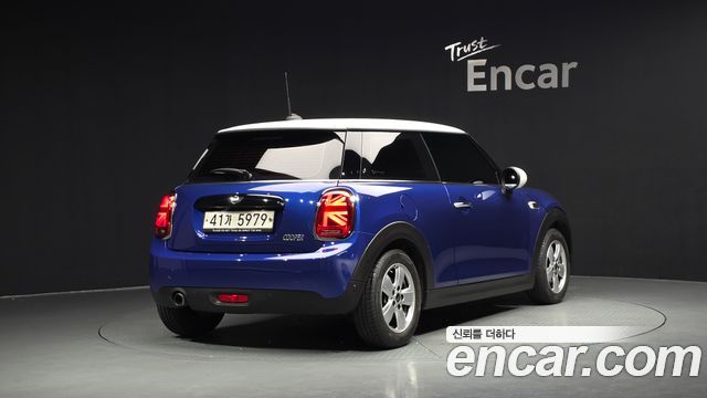 Mini Cooper 2019 — photo 2