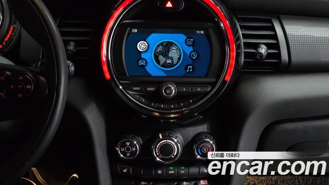 Mini Cooper 2019 — photo 20