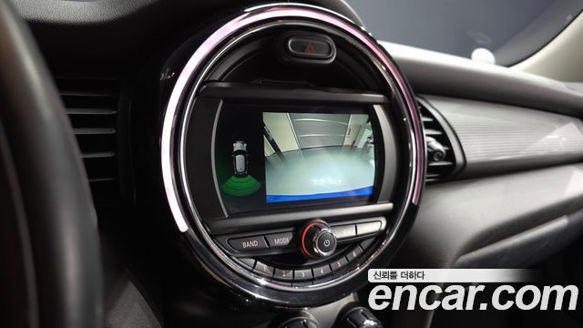 Mini Cooper 2019 — photo 21