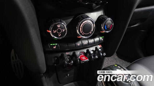 Mini Cooper 2019 — photo 23