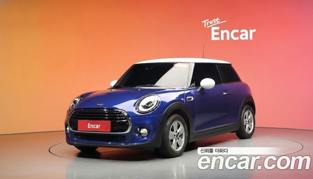 Mini Cooper 2019 — photo 1