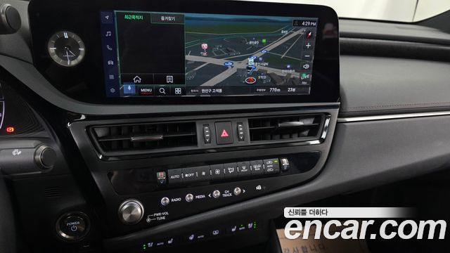 Lexus ES 2026 — photo 19