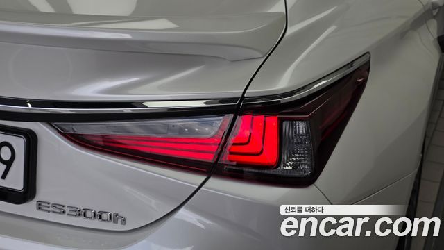 Lexus ES 2026 — photo 9