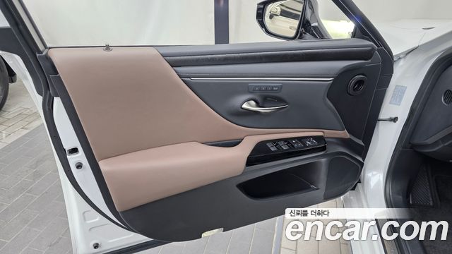 Lexus ES 2026 — photo 14