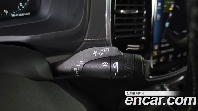 Volvo XC90 2021 — photo 34