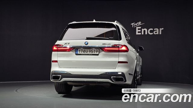 BMW X7 2022 — photo 4