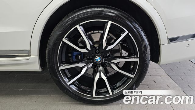 BMW X7 2022 — photo 5