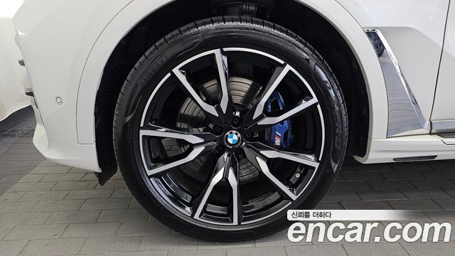 BMW X7 2022 — photo 7