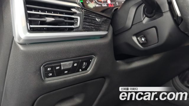 BMW X7 2022 — photo 28